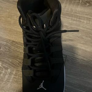 Women Jordan’s pink and space gray/dark gray